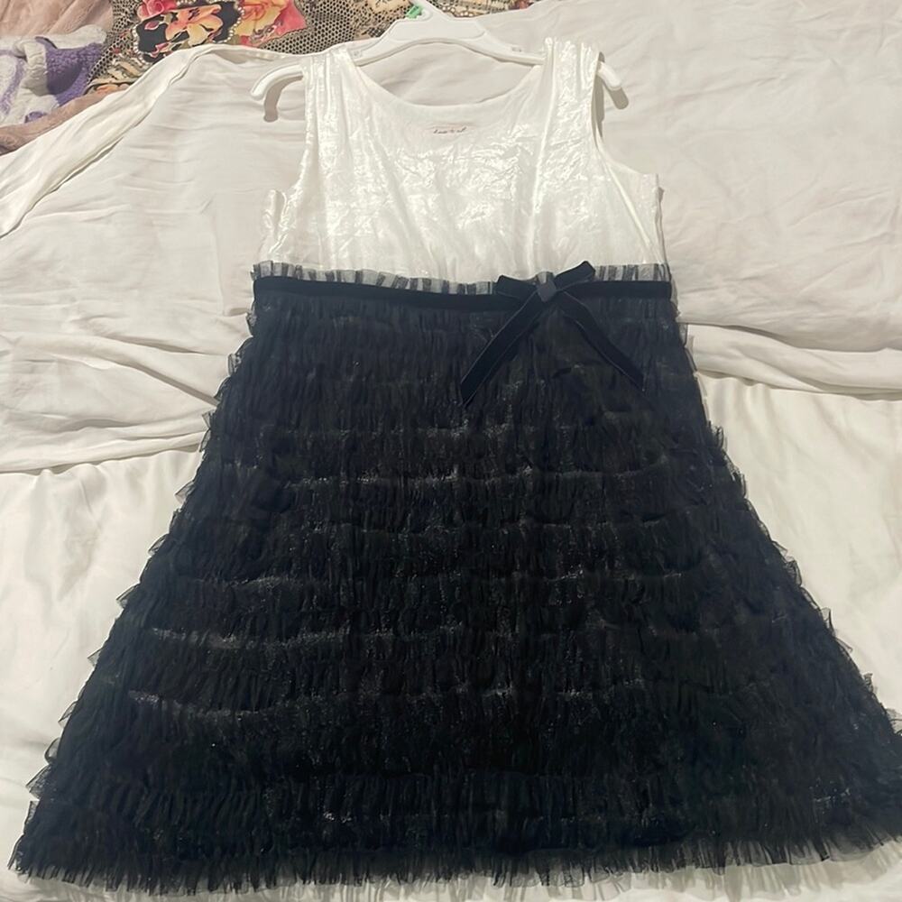 Luna Luna Copenhagen 6x classic white tank w/cascading black ruffle a line euc